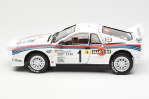 Lancia 037 Martini #1 W. Rohrl / C. Geistdorfer Winner Rally Monte Carlo 1983 Nat Version Kyosho 1:18 08306A Metal — billede 4 af 8