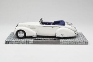 Lancia Astura Tipo 233 Corto Hvid Minichamps 1:18 107125330 Resin — billede 3 af 6
