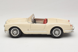 Lancia Aurelia B24 Spider Beige Bburago 1:18 3010-M2 Metal — billede 4 af 8