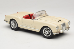 Lancia Aurelia B24 Spider Beige Bburago 1:18 3010-M2 Metal — billede 6 af 8