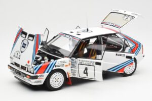 Lancia Delta HF 4WD #4 M. Alen / I. Kivimaki Martini Rally 1000 Lakes 1987 Kyosho 1:18 08960B Metal — billede 2 af 8
