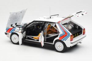 Lancia Delta HF 4WD #4 M. Alen / I. Kivimaki Martini Rally 1000 Lakes 1987 Kyosho 1:18 08960B Metal — billede 5 af 8