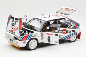 Lancia Delta HF 4WD #6 M. Biasion / T. Siviero Martini Rally Monte Carlo 1987 Kyosho 1:18 08960A Metal — billede 2 af 8