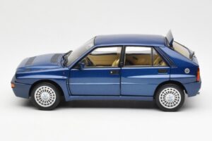 Lancia Delta HF Integrale Evo II Blå Kyosho 1:18 08341BL Metal — billede 4 af 8