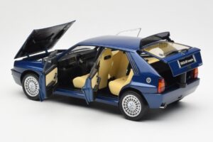 Lancia Delta HF Integrale Evo II Blå Kyosho 1:18 08341BL Metal — billede 5 af 8