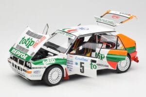 Lancia Delta HF Integrale Evo II Totip #5 A. Aghini / S. Farnocchia Rally Monte Carlo 1993 Kyosho 1:18 08348F Metal — billede 2 af 8
