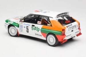 Lancia Delta HF Integrale Evo II Totip #5 A. Aghini / S. Farnocchia Rally Monte Carlo 1993 Kyosho 1:18 08348F Metal — billede 7 af 8