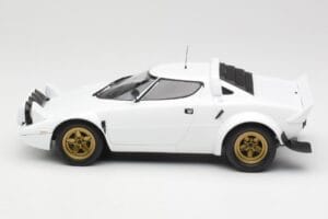 Lancia Stratos HF Stradale Hvid Minichamps 1:18 155741700 Metal — billede 3 af 6