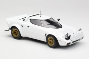 Lancia Stratos HF Stradale Hvid Minichamps 1:18 155741700 Metal — billede 4 af 6