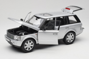 Land Rover Range Rover L322 Sølv Welly 1:18 12536W Metal — billede 2 af 8