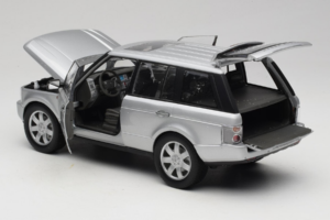 Land Rover Range Rover L322 Sølv Welly 1:18 12536W Metal — billede 5 af 8