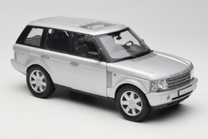 Land Rover Range Rover L322 Sølv Welly 1:18 12536W Metal — billede 6 af 8