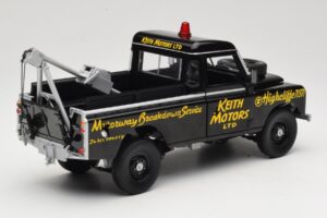 Land Rover Series III Redningskøretøj Sort Universal Hobbies 1:18 4411 Metal — billede 3 af 8