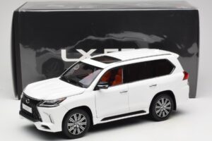 Lexus LX570 J200 Hvid LCD 1:18 LCD18010-WH Metal — billede 8 af 8