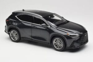 Lexus NX450h+ AZ20 Sort Kyosho 1:18 08968GBK Resin — billede 6 af 8