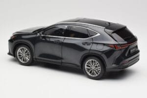 Lexus NX450h+ AZ20 Sort Kyosho 1:18 08968GBK Resin — billede 7 af 8