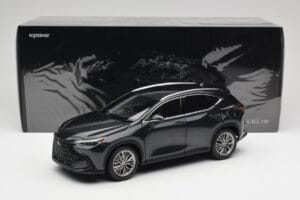 Lexus NX450h+ AZ20 Sort Kyosho 1:18 08968GBK Resin — billede 8 af 8