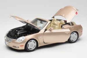 Lexus SC430 Beige Maisto 1:18 31629 Metal — billede 2 af 8