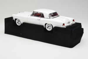 Lincoln Continental Mark II Hvid Road Signature 1:18 20078-P1 Metal — billede 5 af 6