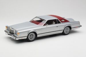 Lincoln Continental Mark V Coupe Sølv BoS Models 1:18 BOS084 Resin