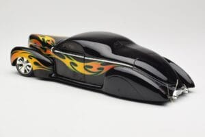 Lincoln Zephyr Scrape Custom Sort med Flammer Hot Wheels 1:18 57319 Metal — billede 7 af 8