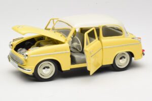 Lloyd Alexander TS Gul Revell 1:18 08958 Metal — billede 2 af 8