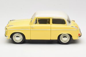 Lloyd Alexander TS Gul Revell 1:18 08958 Metal — billede 4 af 8