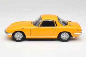 Lotus Elan S/E Racing Gul AUTOart 1:18 75352 Metal — billede 4 af 8