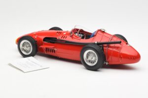 Maserati 250F J-M. Fangio F1 World Champion 1957 CMC 1:18 M-051 Metal — billede 4 af 6