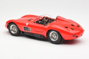 Maserati 300S Rød CMC 1:18 M-105 Metal — billede 5 af 6