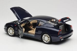 Maserati 3200 GT Sort Bburago 1:18 3371 Metal — billede 5 af 8