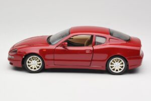 Maserati 3200 GT Mørkerød Bburago 1:18 3341-M2 Metal — billede 4 af 8