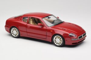 Maserati 3200 GT Mørkerød Bburago 1:18 3341-M2 Metal — billede 6 af 8