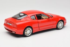 Maserati 3200 GT Rød Bburago 1:18 3341 Metal — billede 3 af 8