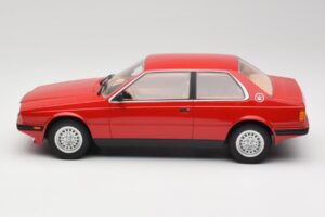 Maserati BiTurbo Coupe Rosso Corsa Minichamps 1:18 107123501 Resin — billede 3 af 6