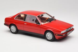 Maserati BiTurbo Coupe Rosso Corsa Minichamps 1:18 107123501 Resin — billede 4 af 6