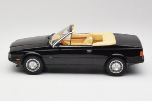 Maserati BiTurbo Spyder Sort Minichamps 1:18 107123531 Resin — billede 3 af 6