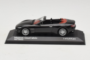 Maserati GranCabrio Sort Metallic Minichamps 1:43 400123930 Metal