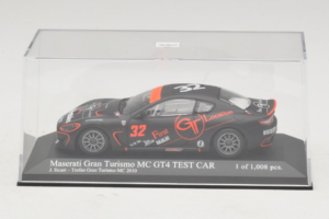 Maserati GranTurismo MC GT4 #32 J. Sicart Maserati MC 2010 Minichamps 1:43 400101232 Metal — billede 4 af 5