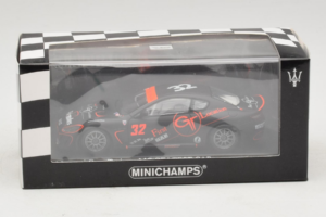 Maserati GranTurismo MC GT4 #32 J. Sicart Maserati MC 2010 Minichamps 1:43 400101232 Metal — billede 5 af 5