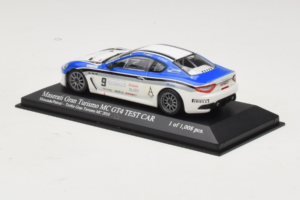 Maserati GranTurismo MC GT4 #9 Moncada / Petrini Maserati MC 2010 Minichamps 1:43 400101209 Metal — billede 3 af 5