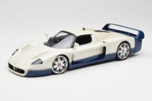 Maserati MC12 Hvid Blå Hot Wheels 1:18 G7158 Metal