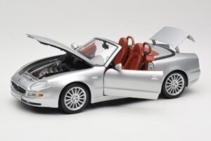Maserati Spyder Sølv Maisto 1:18 31667 Metal — billede 2 af 8