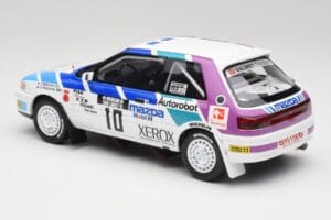 Mazda 323 GTX #10 T. Makinen / S. Harjanne 1000 Lakes Rally 1991 Otto 1:18 OT1099 Resin — billede 5 af 6