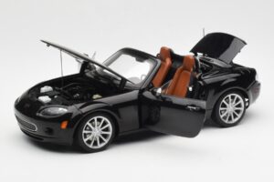 Mazda MX-5 NC Roadster Retractable Hardtop US Spec Sort AUTOart 1:18 75971 Metal — billede 2 af 10