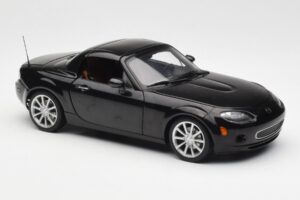 Mazda MX-5 NC Roadster Retractable Hardtop US Spec Sort AUTOart 1:18 75971 Metal — billede 8 af 10