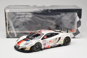 McLaren 12C GT3 #11 Art Grand Prix C. Leclerc / N. Parisy / A. Soucek Spa 24 Hours 2013 Minichamps 1:18 151131311 Metal — billede 6 af 6
