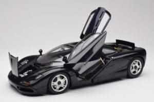 McLaren F1 Blue Metallic Minichamps 1:12 530133130 Metal — billede 2 af 8
