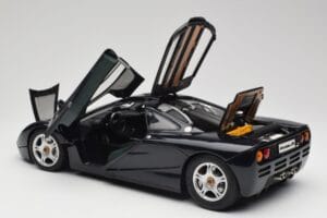 McLaren F1 Dark Blue Metallic Minichamps 1:12 530133128 Metal — billede 6 af 9