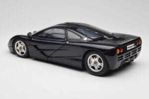 McLaren F1 Dark Blue Metallic Minichamps 1:12 530133128 Metal — billede 8 af 9
